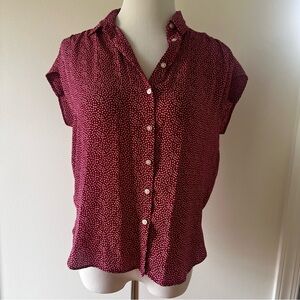 LOFT Red Short Sleeve Button Down Blouse XS – Micro Heart Print